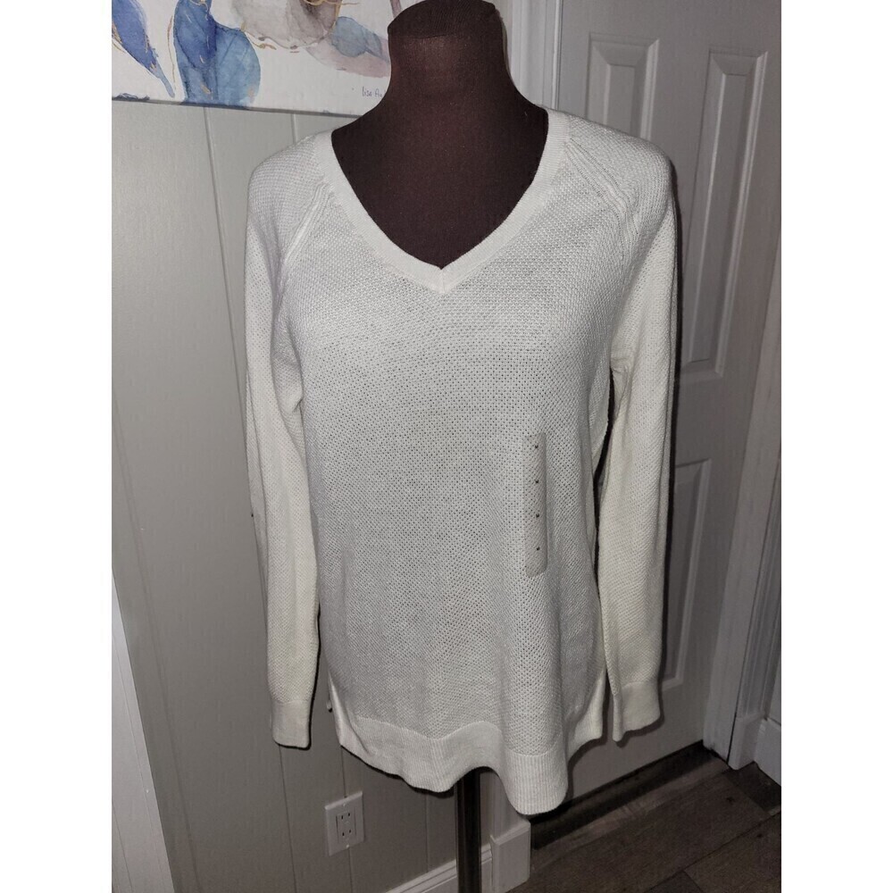 2 for $20 GAP (NEW) White Knit V Neck Sweater